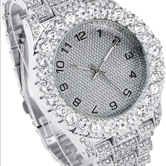 NEW* Men silver flashy big face watch - Picture 4 of 10